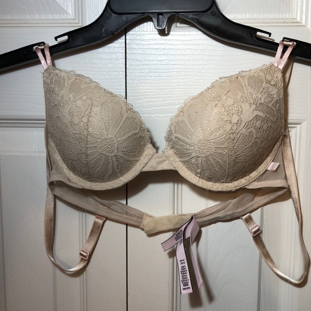 Victoria’s Secret push-up bra size 32B